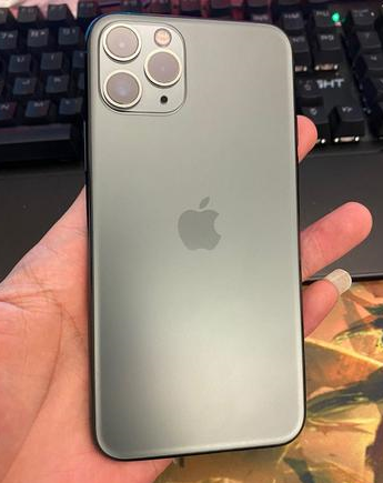 富文镇苹果维修点分享iPhone 11 Pro黑屏小众故障解析 